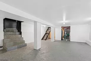 201 N Center St, Orange, NJ 07050 - Photo 21