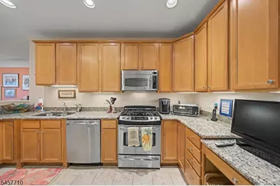 4421 Warrens Way, Wanaque, NJ 07465 - Photo 13