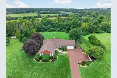 8 Meadowlark Way, East Amwell Township, NJ 08551 - Photo 3