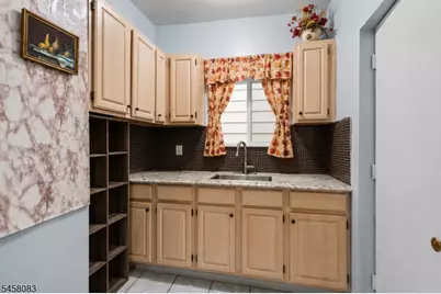 368 Howe Ave, Passaic, NJ 07055 - Photo 17