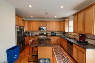 431 E 7th St, Plainfield, NJ 07060 - Photo 5