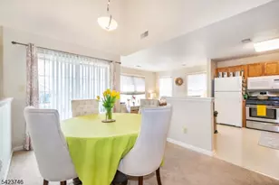 366 Cambridge Dr, Butler, NJ 07405 - Photo 9