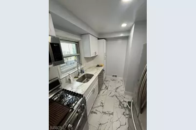 93 Willow St, Elmwood Park, NJ 07407 - Photo 7