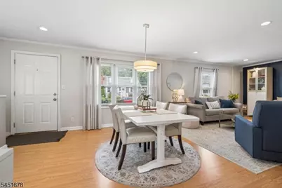 135 Cedar St, South Bound Brook Boro, NJ 08880 - Photo 3