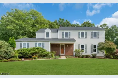 31 Valley Forge Dr, Hanover Township, NJ 07981 - Photo 1