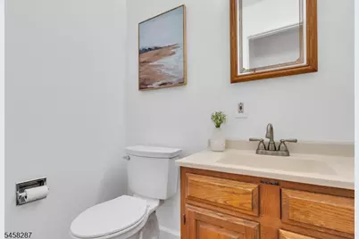31 Valley Forge Dr, Hanover Township, NJ 07981 - Photo 5