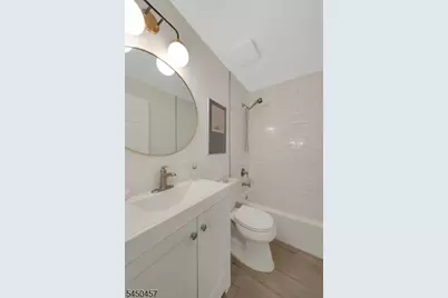 132 Stratford Dr, Nutley, NJ 07110 - Photo 27