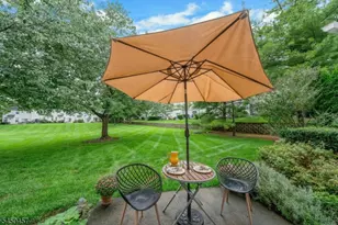 132 Stratford Dr, Nutley, NJ 07110 - Photo 29