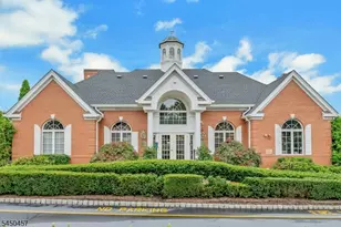 132 Stratford Dr, Nutley, NJ 07110 - Photo 35