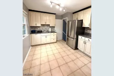 768 Springfield Ave #E7, Summit, NJ 07901 - Photo 7