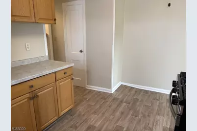 209 Boulevard, Hasbrouck Heights, NJ 07604 - Photo 5