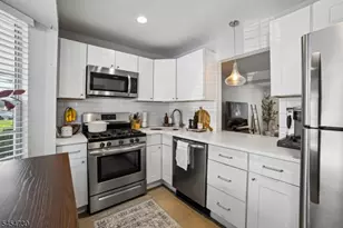 355 Tebe Pl, Union Township, NJ 07088 - Photo 5
