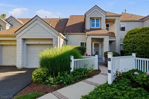 19 Windsor Ct, Hardyston Township, NJ 07419 - Photo 1