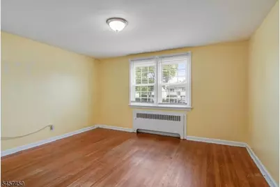 234 Aldene Rd, Roselle, NJ 07203 - Photo 7