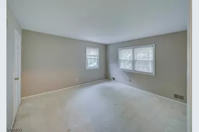 9 Amherst Ct, Clinton Township, NJ 08801 - Photo 25
