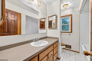 490 S Woods Rd, Hillsborough Township, NJ 08844 - Photo 31
