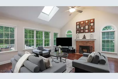 8 Downingtown Ct, Warren Township, NJ 07059 - Photo 11