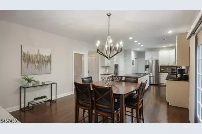 8 Downingtown Ct, Warren Township, NJ 07059 - Photo 9