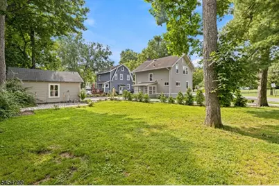 25 Rosedale Ave, Morris Plains, NJ 07950 - Photo 25