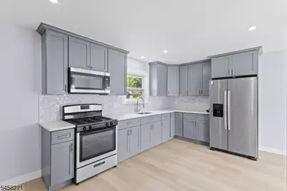 97 Cedar Hill Ave, Belleville, NJ 07109 - Photo 13