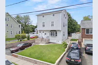 97 Cedar Hill Ave, Belleville, NJ 07109 - Photo 3