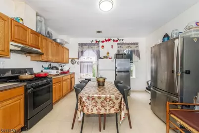 247 Hope Ave, Passaic, NJ 07055 - Photo 9