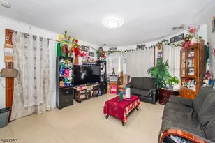 247 Hope Ave, Passaic, NJ 07055 - Photo 11