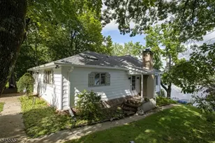 28 Laketop Dr, Hampton Township, NJ 07860 - Photo 5