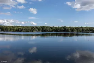 28 Laketop Dr, Hampton Township, NJ 07860 - Photo 9