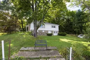 28 Laketop Dr, Hampton Township, NJ 07860 - Photo 29