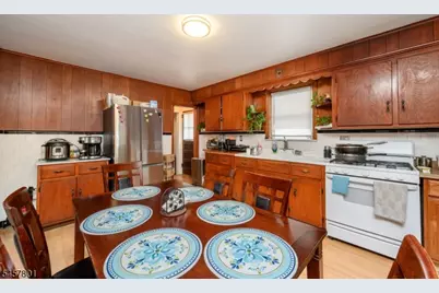 25 Broad Ter, Bloomfield, NJ 07003 - Photo 7