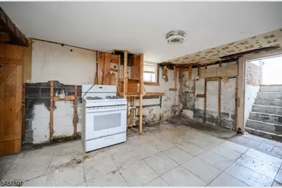 25 Broad Ter, Bloomfield, NJ 07003 - Photo 21