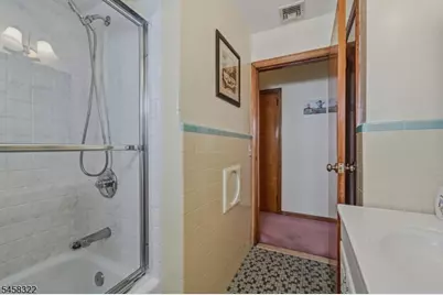 59 Huron Ave, Clifton, NJ 07013 - Photo 17