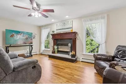 34 Longview Lane, Vernon Twp., NJ 07419 - Photo 9