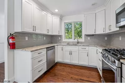 539 Logan Dr, Roxbury Township, NJ 07850 - Photo 5