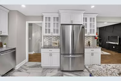 247 Farragut Rd, North Plainfield, NJ 07062 - Photo 11