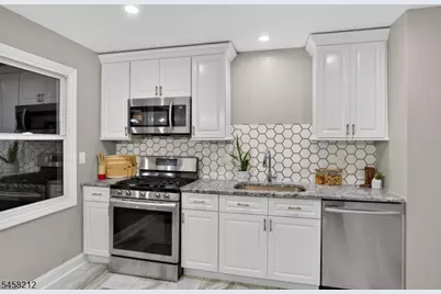 247 Farragut Rd, North Plainfield, NJ 07062 - Photo 9