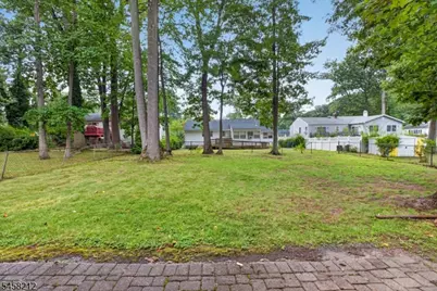 247 Farragut Rd, North Plainfield, NJ 07062 - Photo 39