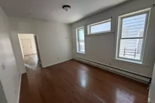 192 Avenue B, Bayonne, NJ 07002 - Photo 5