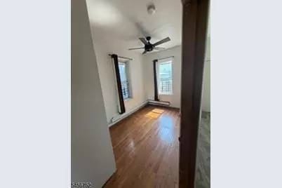 192 Avenue B, Bayonne, NJ 07002 - Photo 9