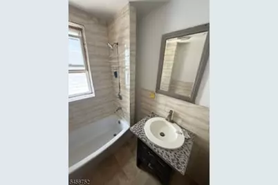 192 Avenue B, Bayonne, NJ 07002 - Photo 13