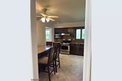 3 Crescent Dr, Parsippany, NJ 07054 - Photo 7