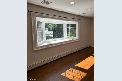 3 Crescent Dr, Parsippany, NJ 07054 - Photo 5