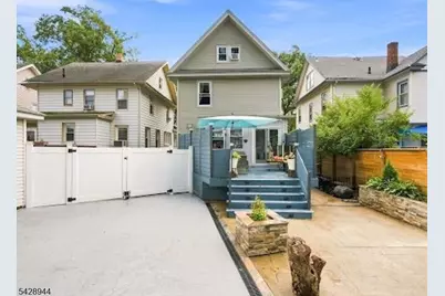 345 E Clay Ave, Roselle Park, NJ 07204 - Photo 31