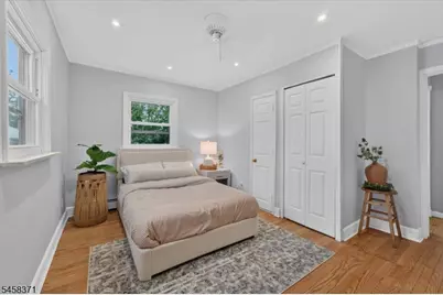 2101 Summit Ter, Linden, NJ 07036 - Photo 13