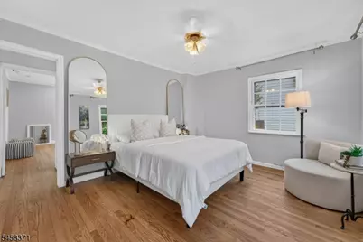 2101 Summit Ter, Linden, NJ 07036 - Photo 11