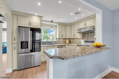 478 Whitewood Rd, Union Township, NJ 07083 - Photo 15