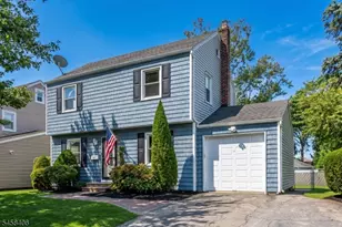 478 Whitewood Rd, Union Township, NJ 07083 - Photo 1
