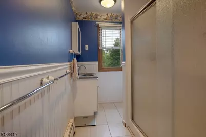 6 Helen St, Hopatcong, NJ 07874 - Photo 15