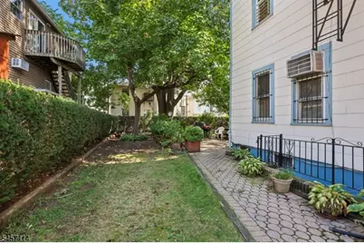 30 Somme St, Newark, NJ 07105 - Photo 33